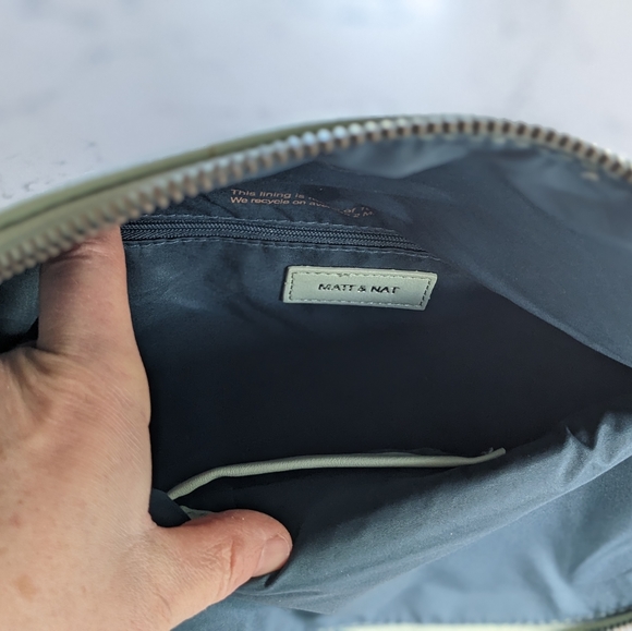 Matt and Nat Pastel Mint Fit for Spring! - Picture 5 of 7